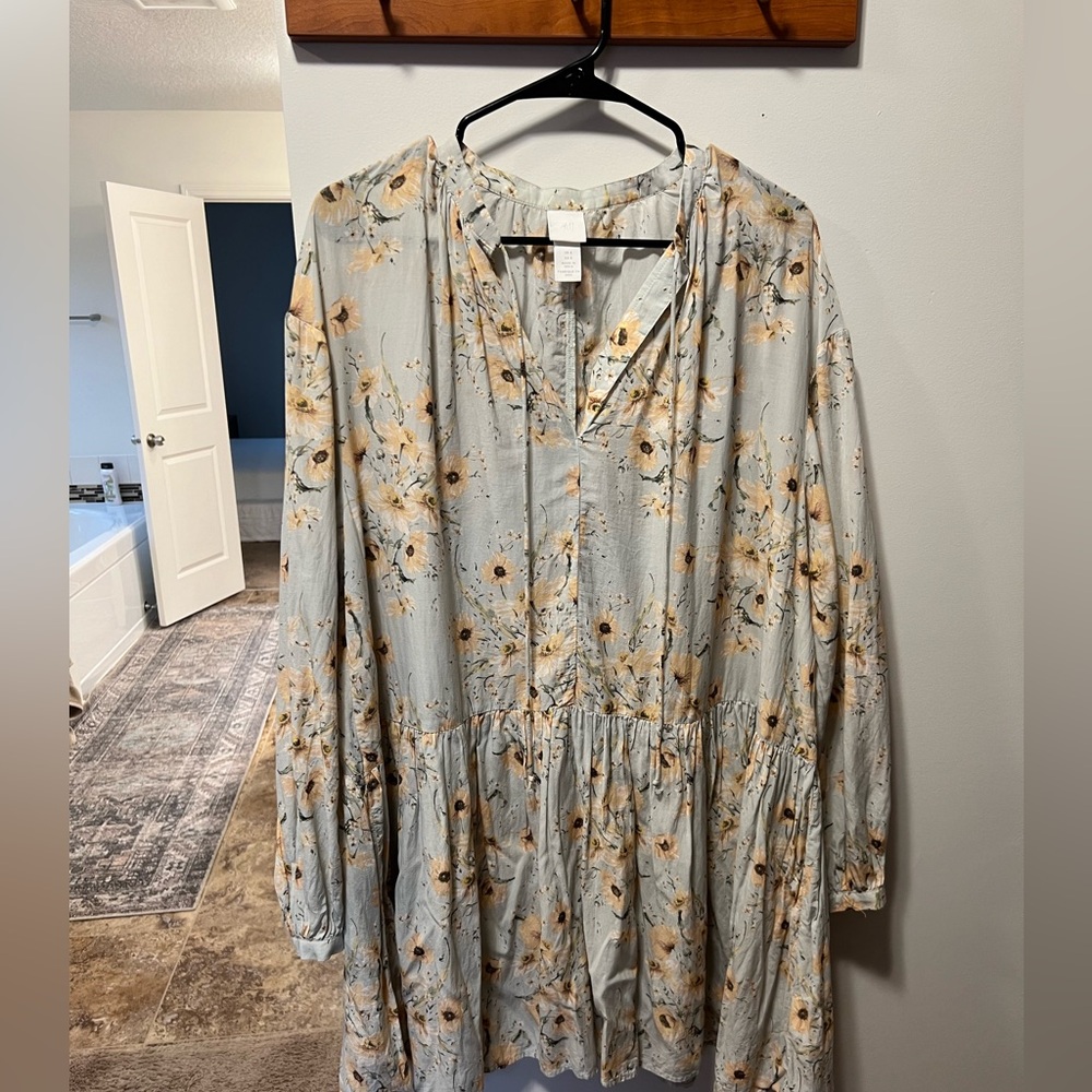 Loose Floral Mini Dress
